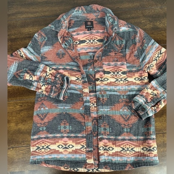 mountain and isles Tops - Tribal Pattern Button Down Shirt